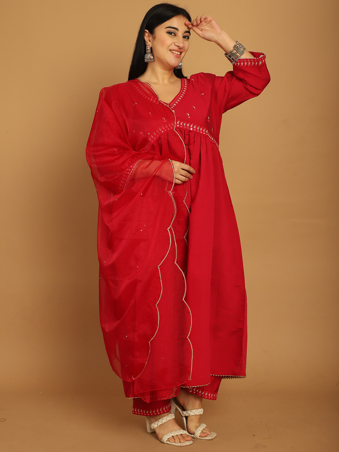 

Rajnandini Floral Embroidered V-Neck Thread Work Pure Cotton Kurta with Trousers & Dupatta, Magenta