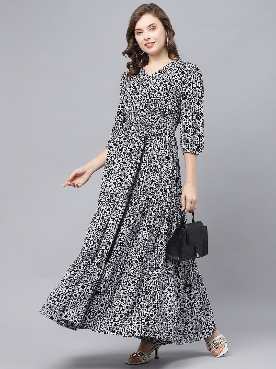 

DEEBACO V Neck Abstract Print Three-Quarter Puff Sleeves Tiered Maxi Dress, Black