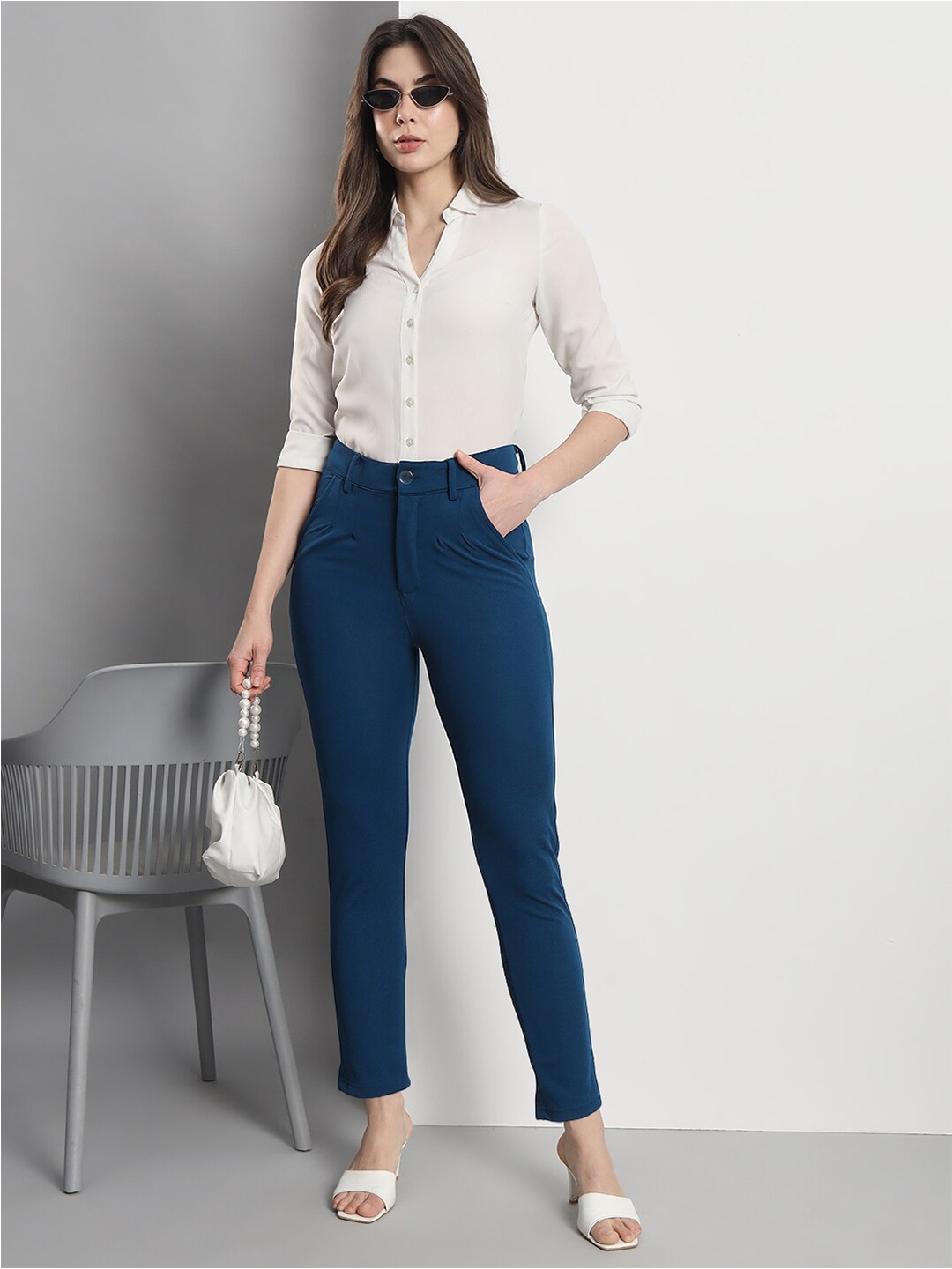 

Q-rious Women Mid-Rise Easy Wash Pure Cotton Trousers, Blue