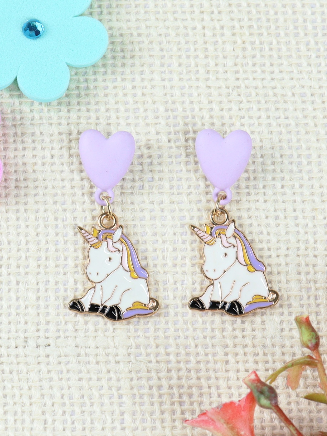 

Asthetika Kids Girls Unicorn Shaped Drop Earrings, White