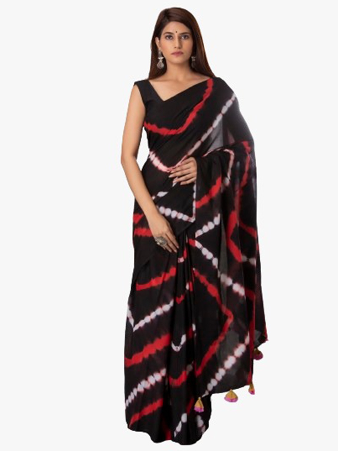 

clothonus Ikat Block Printed Pure Cotton Saree, Black