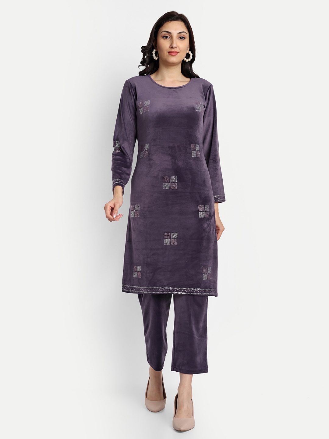 

FNOCKS Geometric Embroidered Straight Kurta With Palazzo, Purple
