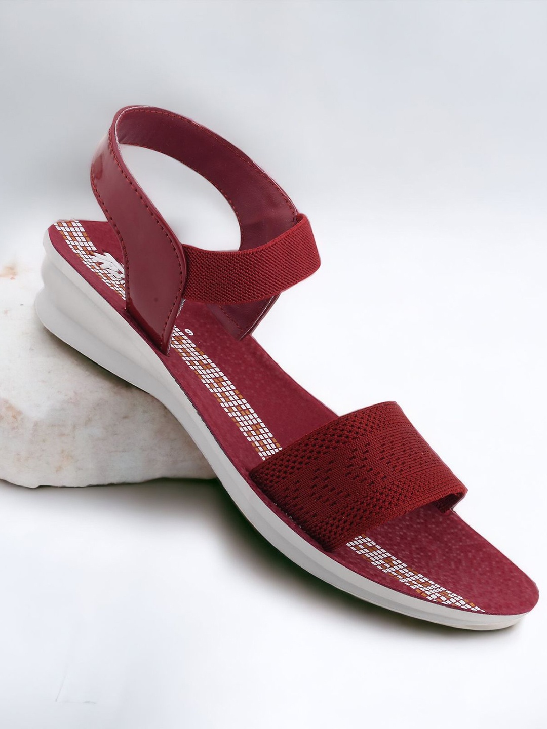 

BAESD Textured Breathable Open Toe Flats, Maroon