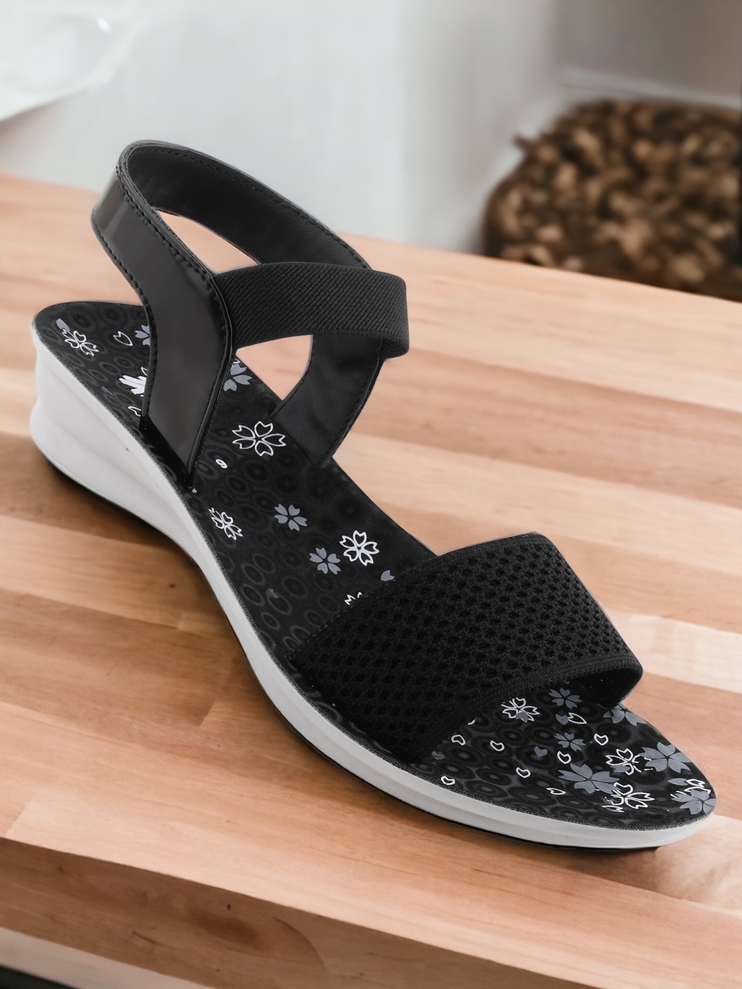 

BAESD Textured Breathable Open Toe Flats, Black
