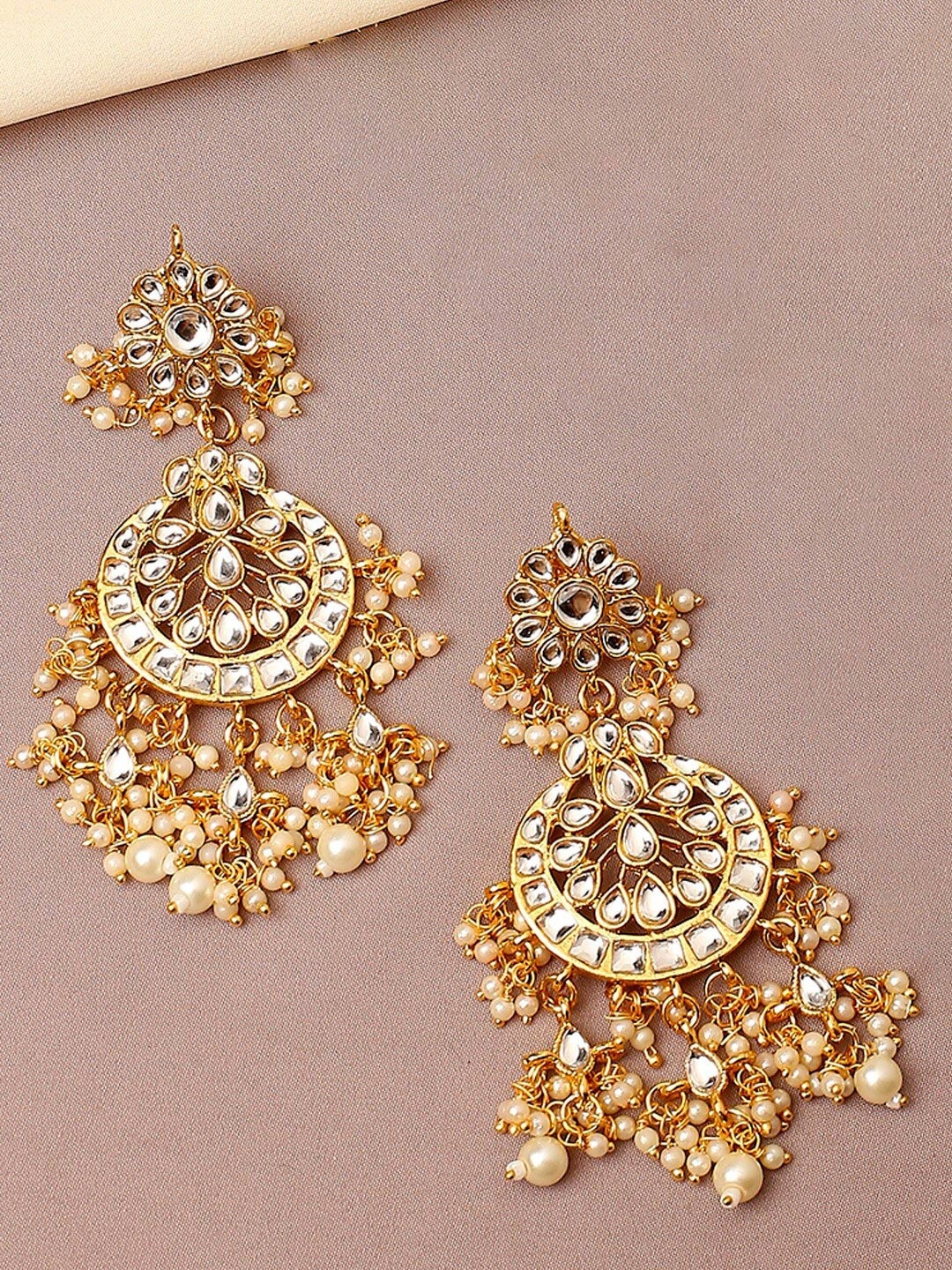 

OOMPH Kundan Floral Chandbalis, Gold