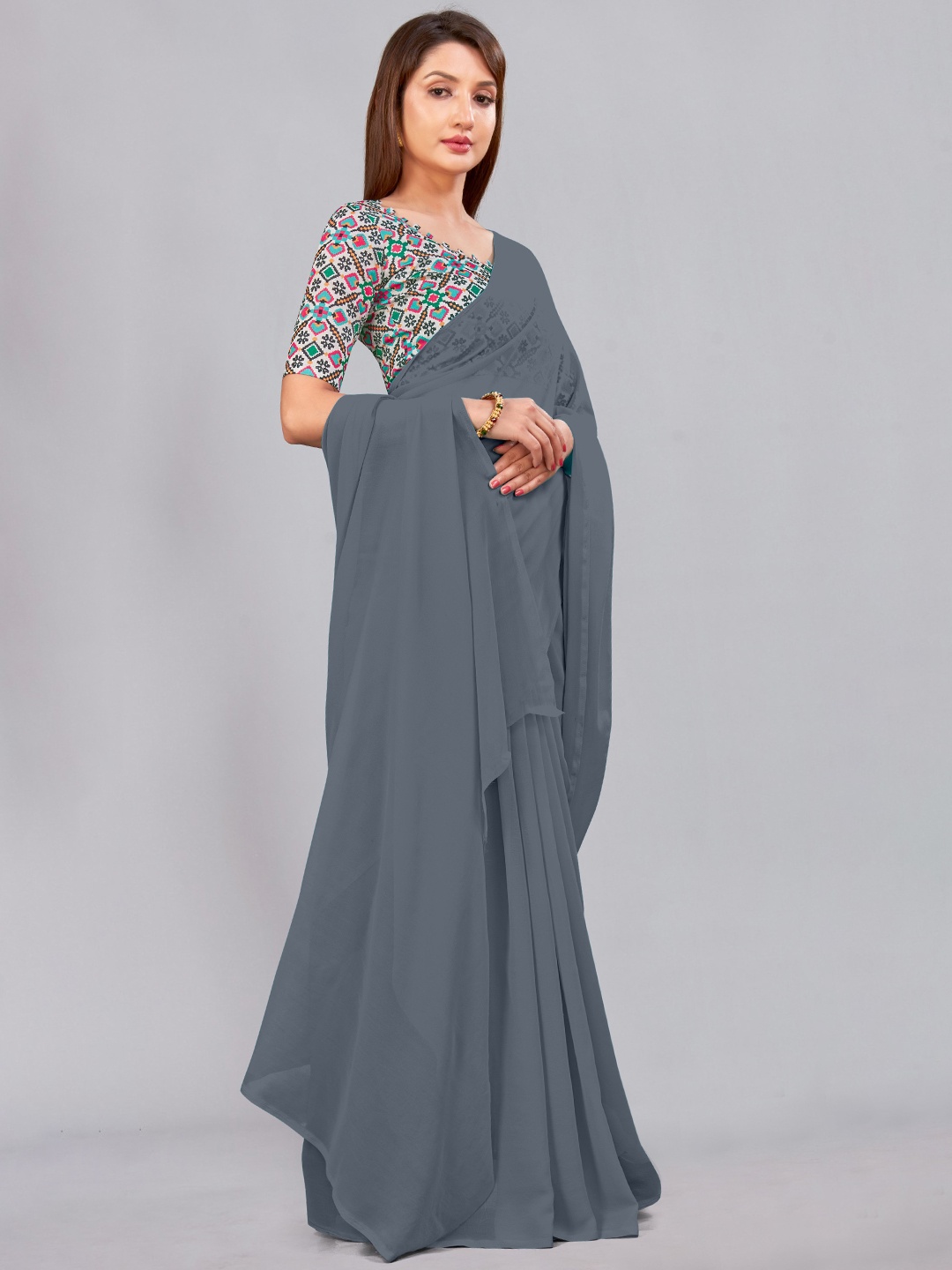 

CastilloFab Grey & Peach Selection of 2 Coloured Pure Georgette Saree