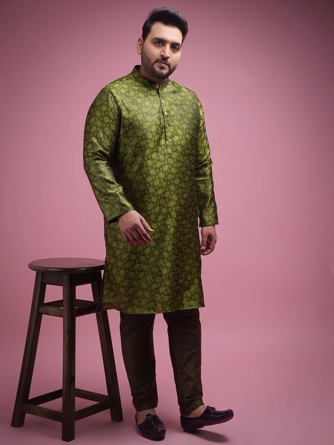 

Sztori Ethnic Motifs Woven Design Regular Kurta With Churidar, Green