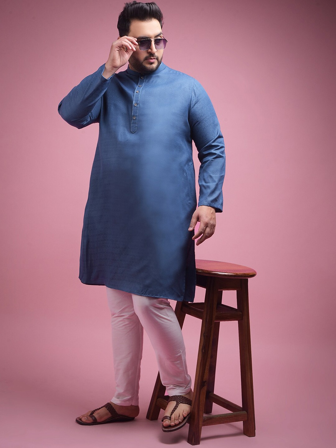

Sztori Woven Design Band collar Long Sleeves Straight Kurta with Pyjama, Navy blue