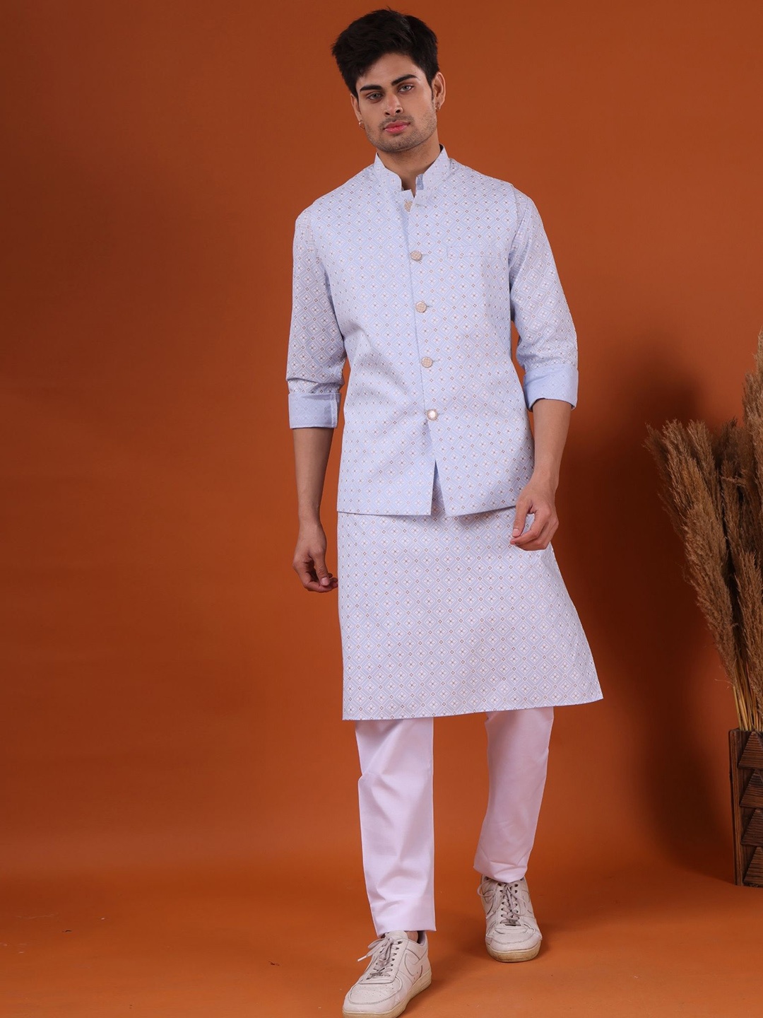

SHIWAM ETHNIX Geometric Printed Mandarin Collar Straight Kurta with Pyjamas With Jacket, Blue