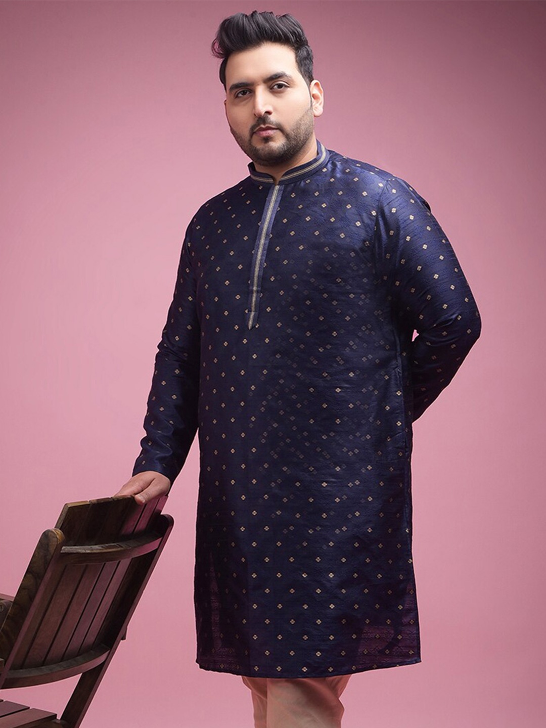 

Sztori Plus Size Floral Woven Design Mandarin Collar Cotton Jacquard Straight Kurta, Navy blue