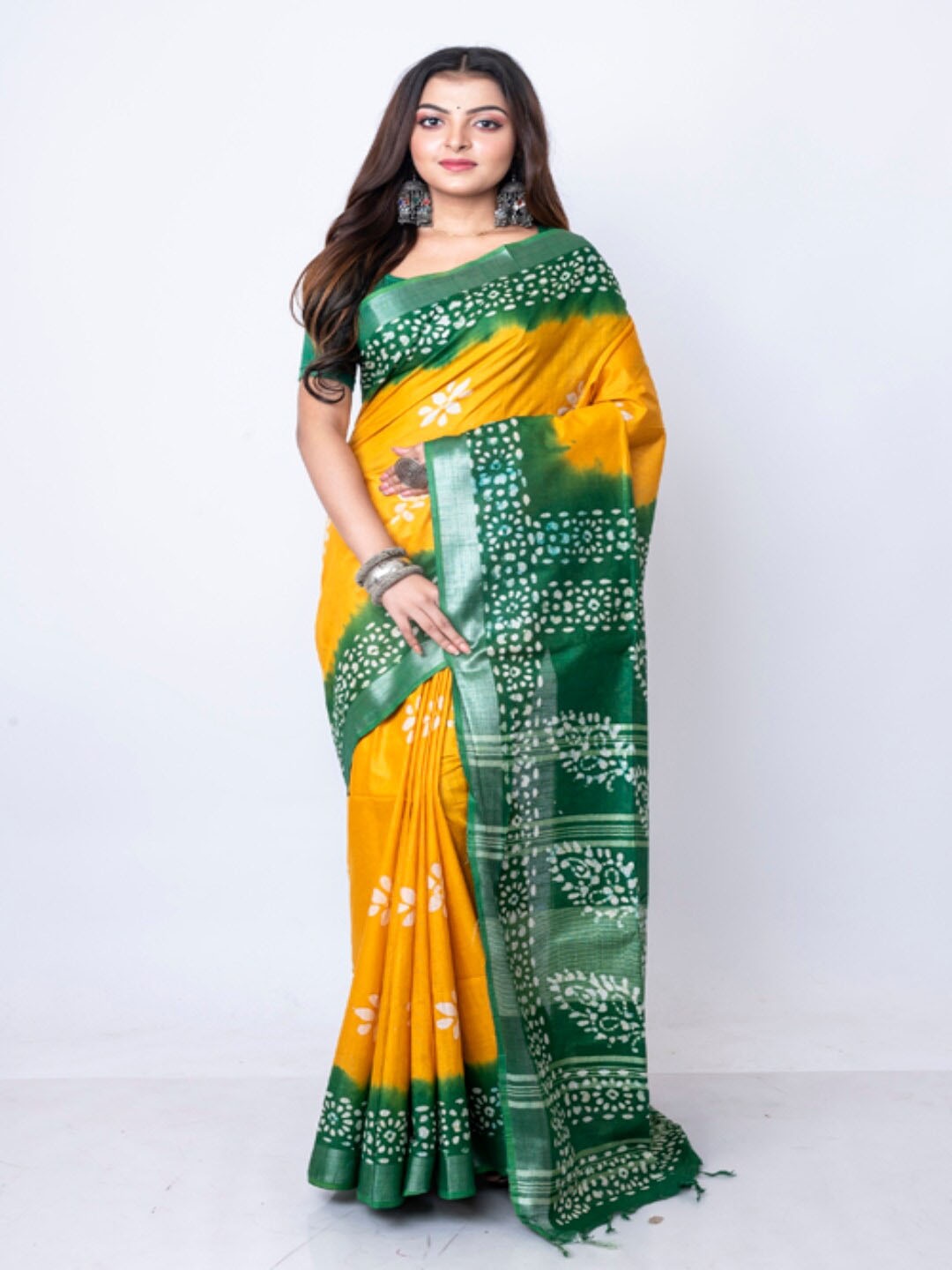 

Morchari Ethnic Motifs Printed Zari Bhagalpuri Saree, Green