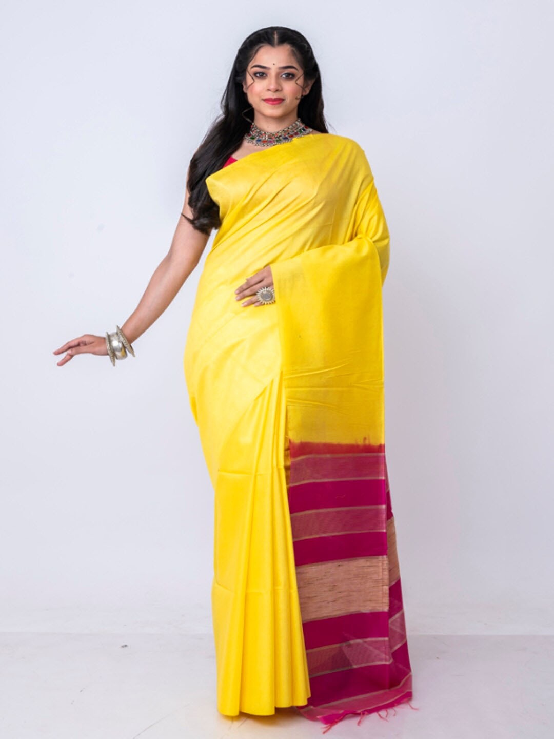 

Morchari Colourblocked Zari Bhagalpuri Saree, Yellow