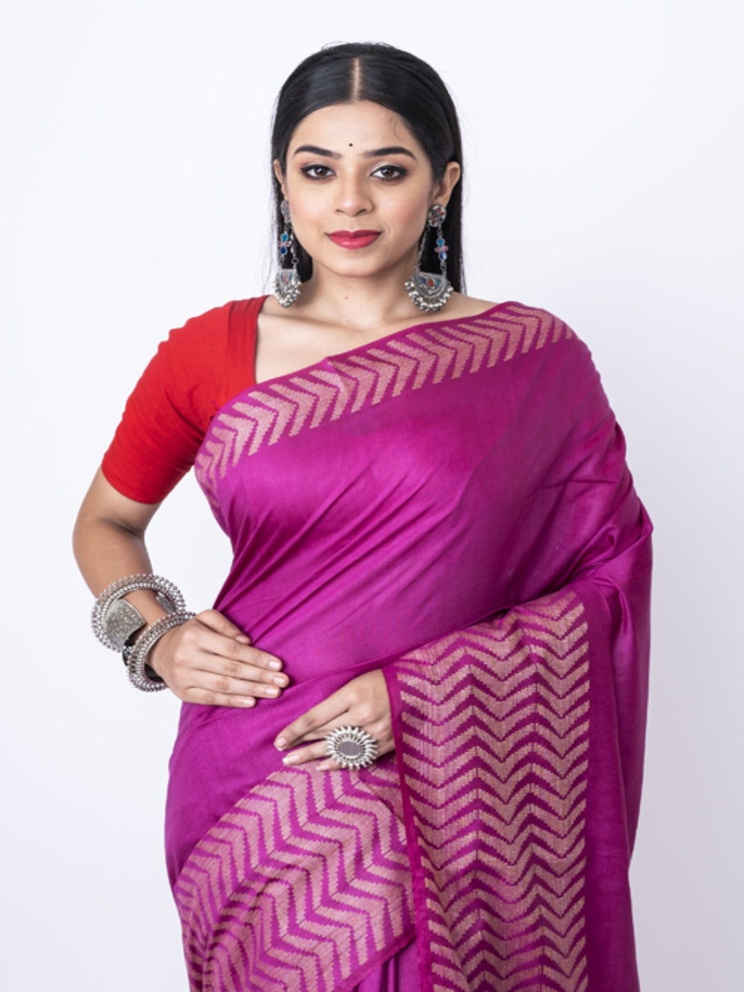 

Morchari Zari Bhagalpuri Saree, Magenta