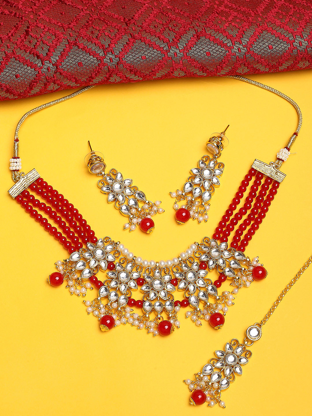 

OOMPH kundan Studded & Pearls Beaded Jewellery Set, Gold