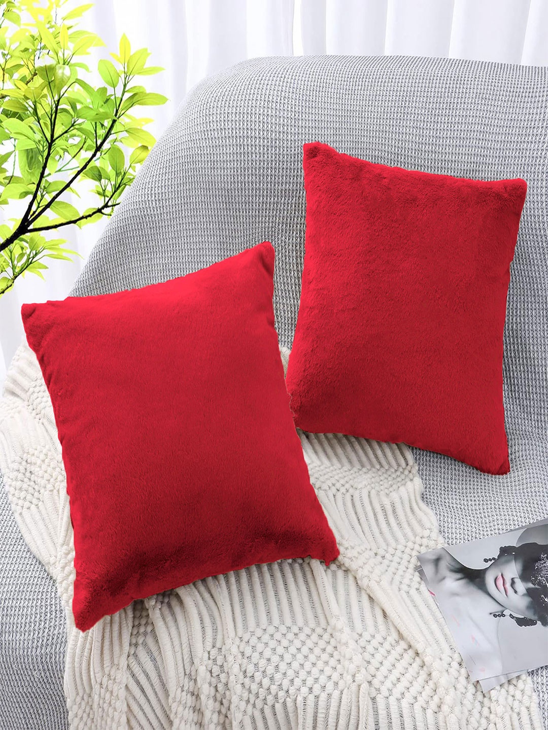 

LUXEHOME INTERNATIONAL Maroon 2 Pieces Square Cushion Covers