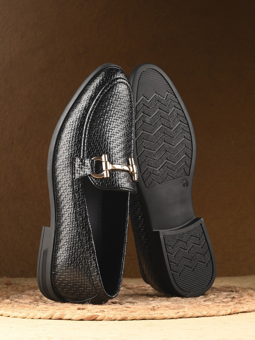 

House of Pataudi Men Textured Formal Loafers, Black