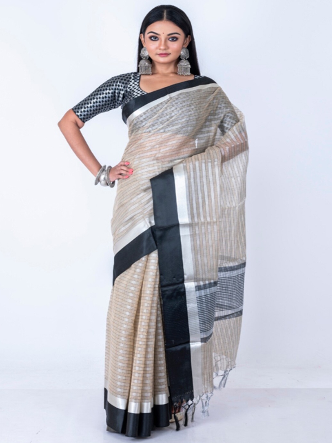 

Morchari Striped Zari Banarasi Saree, Beige