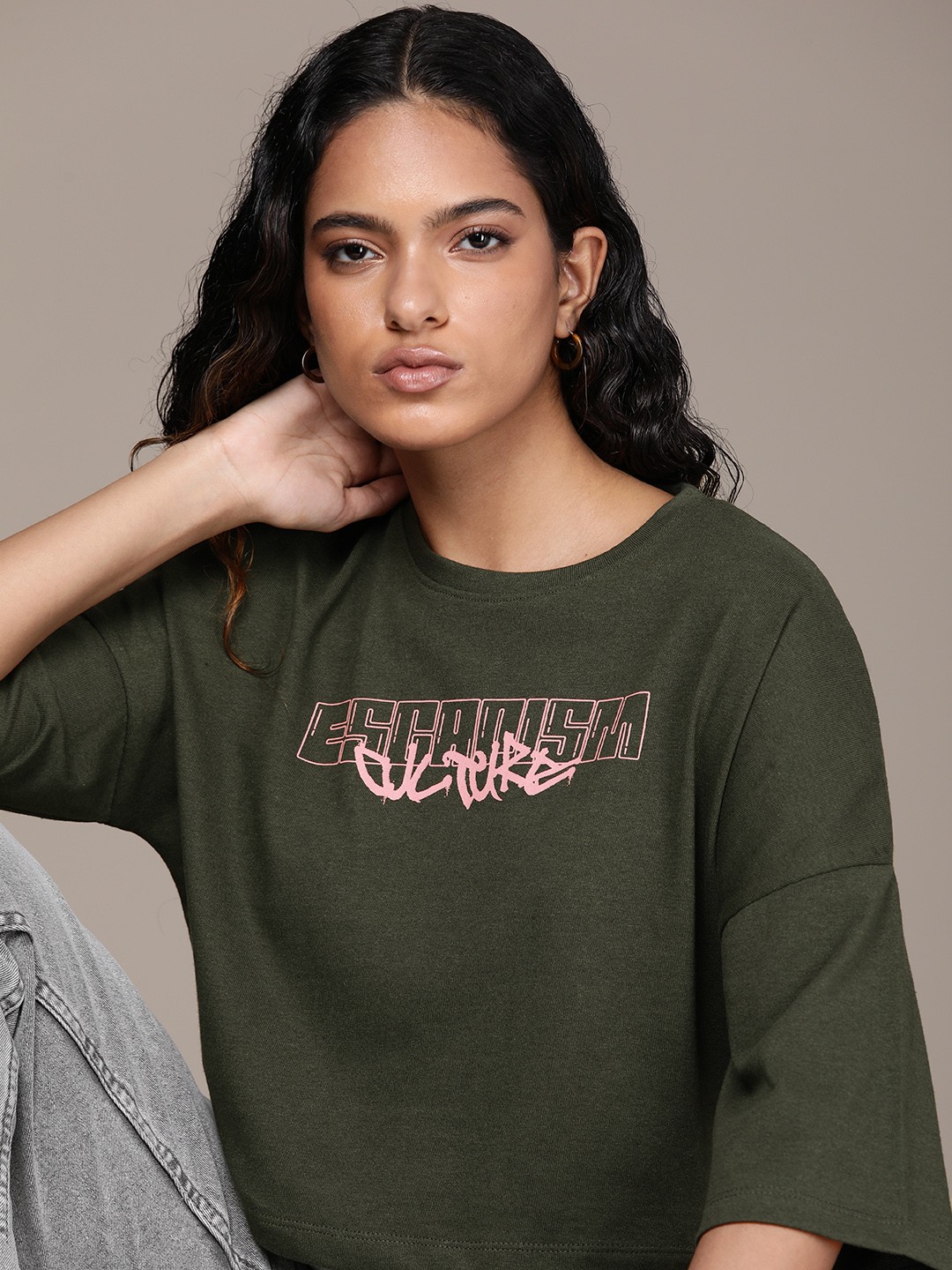 

The Roadster Life Co. Typography Printed Drop-Shoulder Sleeves T-shirt, Green