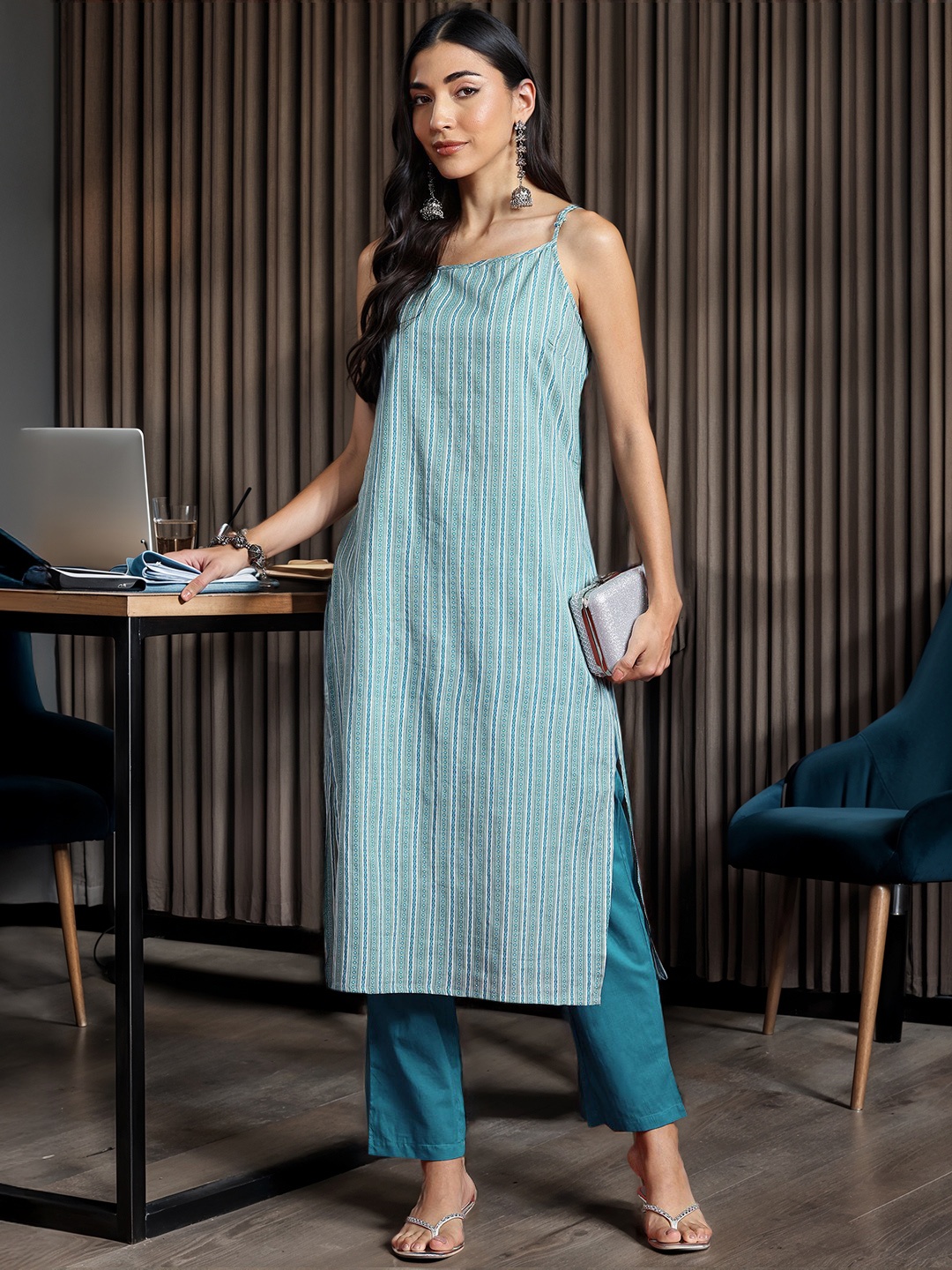 

Anouk Printed Straight Pure Cotton Kurta with Trousers, Green