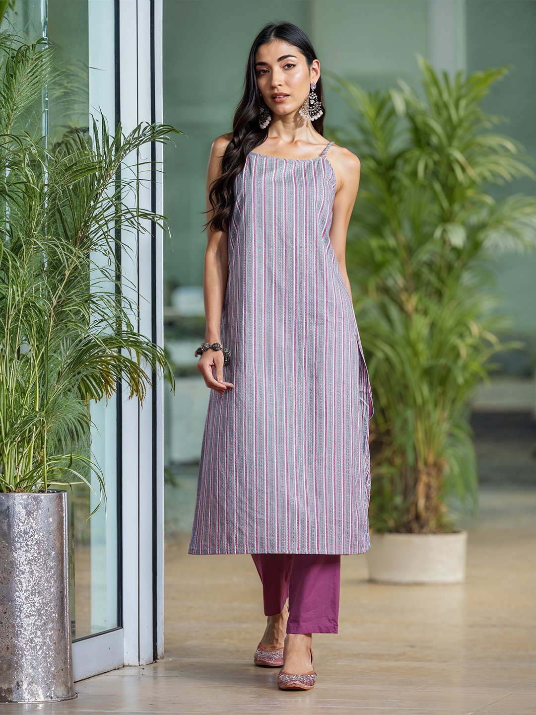 

Anouk Printed Regular Pure Cotton Kurta with Trousers, Pink