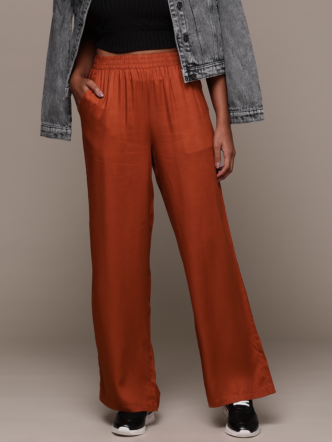 

Roadster The Lifestyle Co. Women Pleated Parallel Trousers, Rust