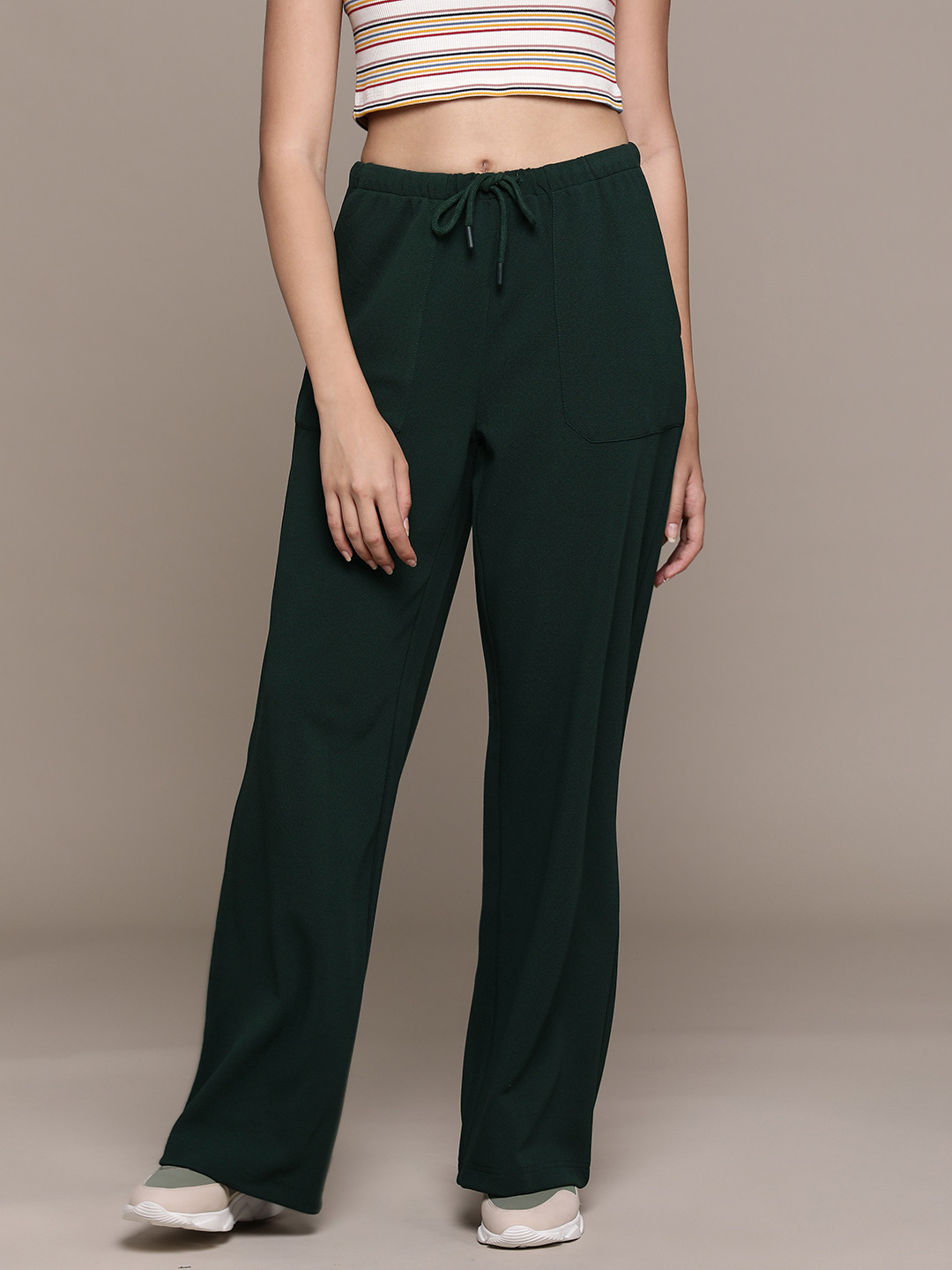 

The Roadster Lifestyle Co. Women Regular Trousers, Green