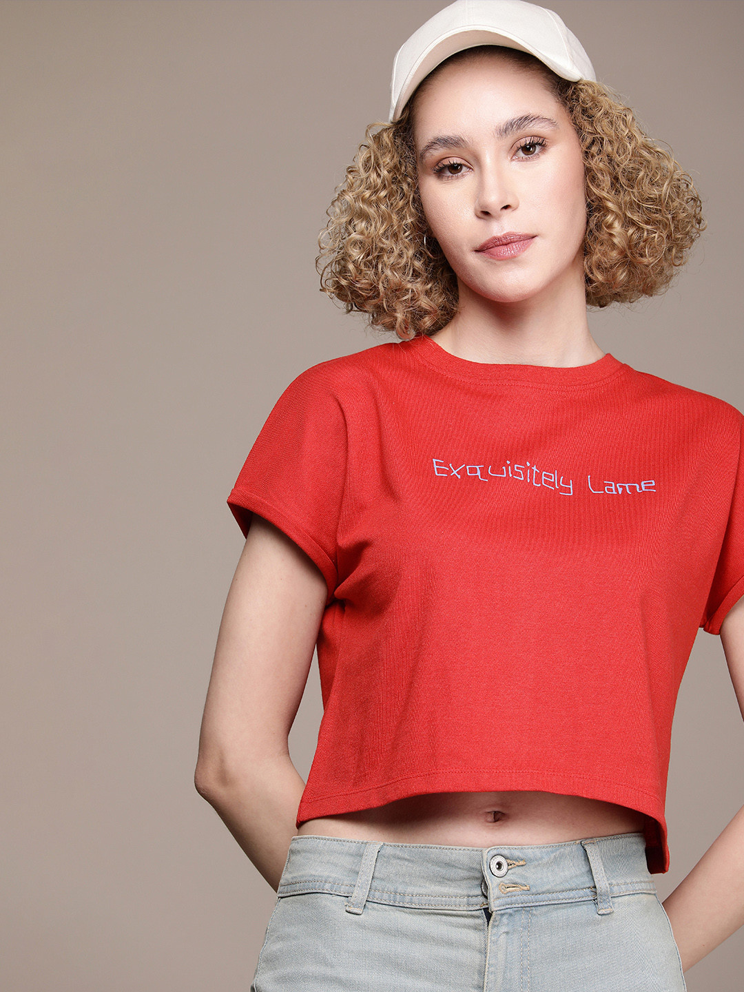 

The Roadster Life Co. Typography Printed Drop-Shoulder Sleeves Boxy Crop T-shirt, Red