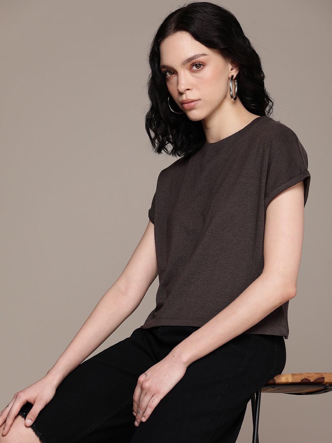 

The Roadster Lifestyle Co. Extended Sleeves T-shirt, Brown