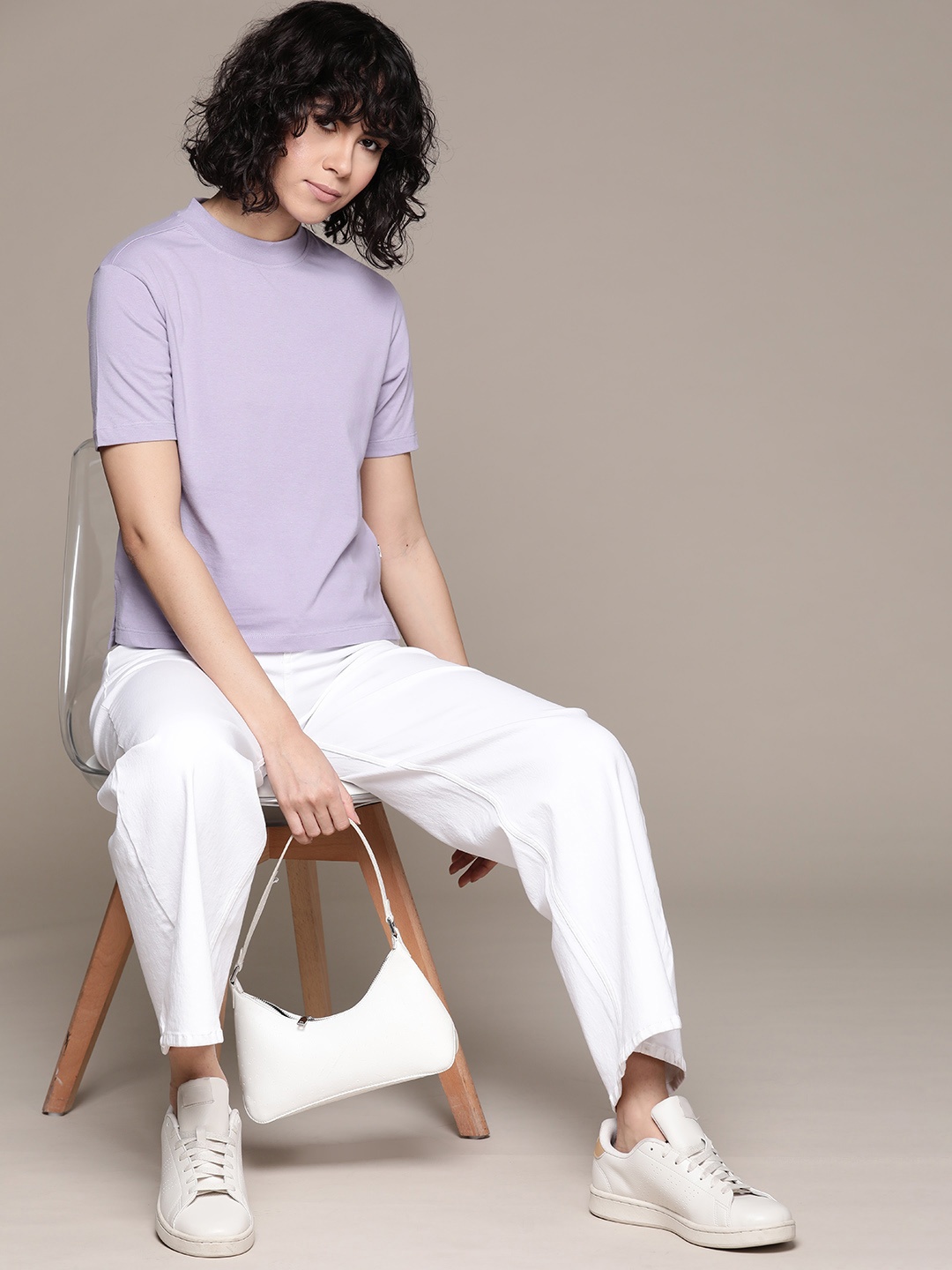 

The Roadster Lifestyle Co. Round Neck Solid T-shirt, Lavender