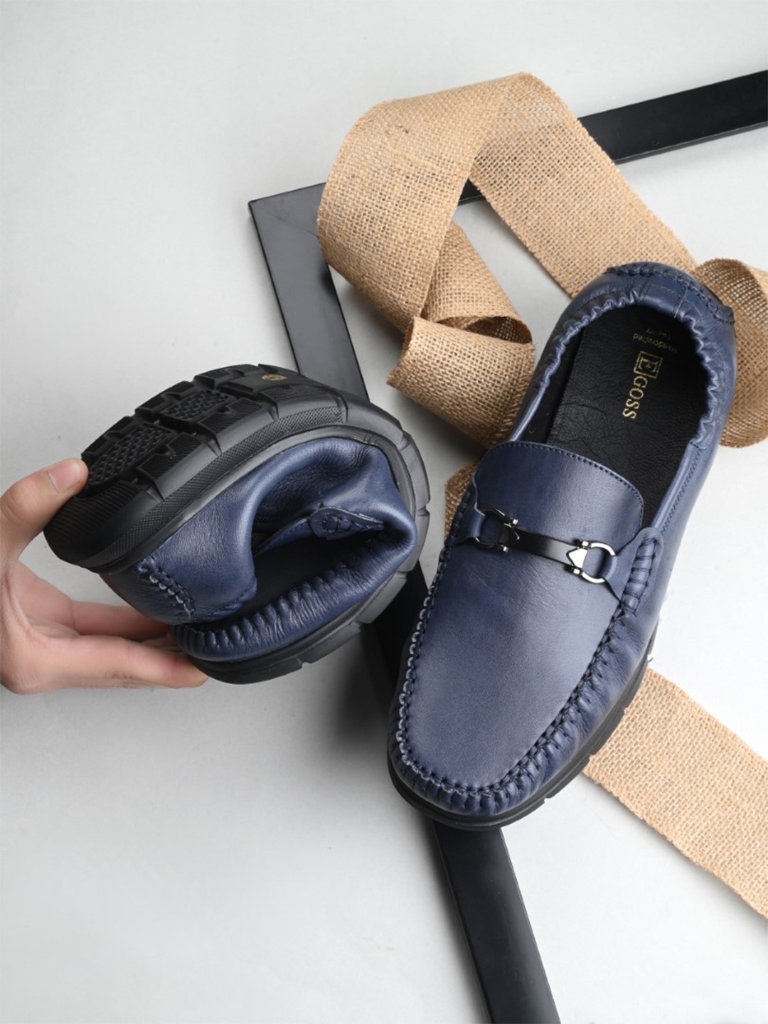 

Egoss Men Round Toe Lightweight Leather Loafers, Blue