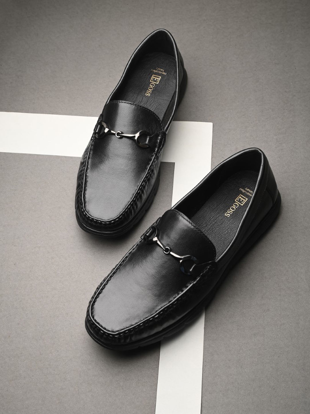 

Egoss Men Textured Comfort Insole Lightweight Leather Horsebit Loafers, Black