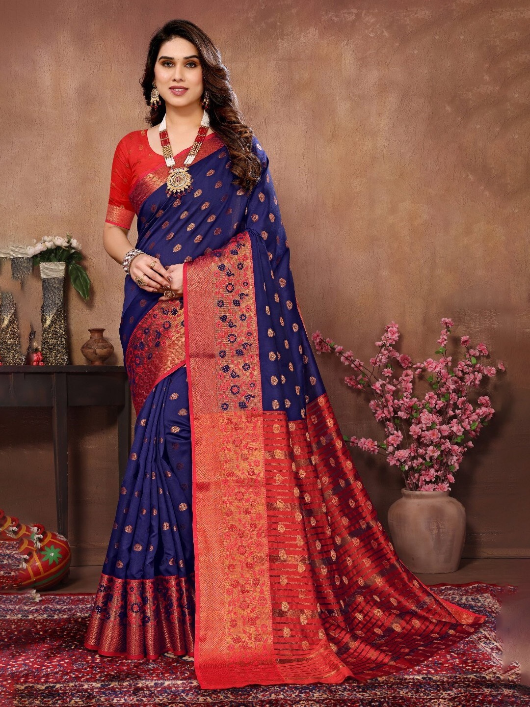 

Pisara Ethnic Motifs Woven Design Zari Silk Cotton Chanderi Saree, Navy blue