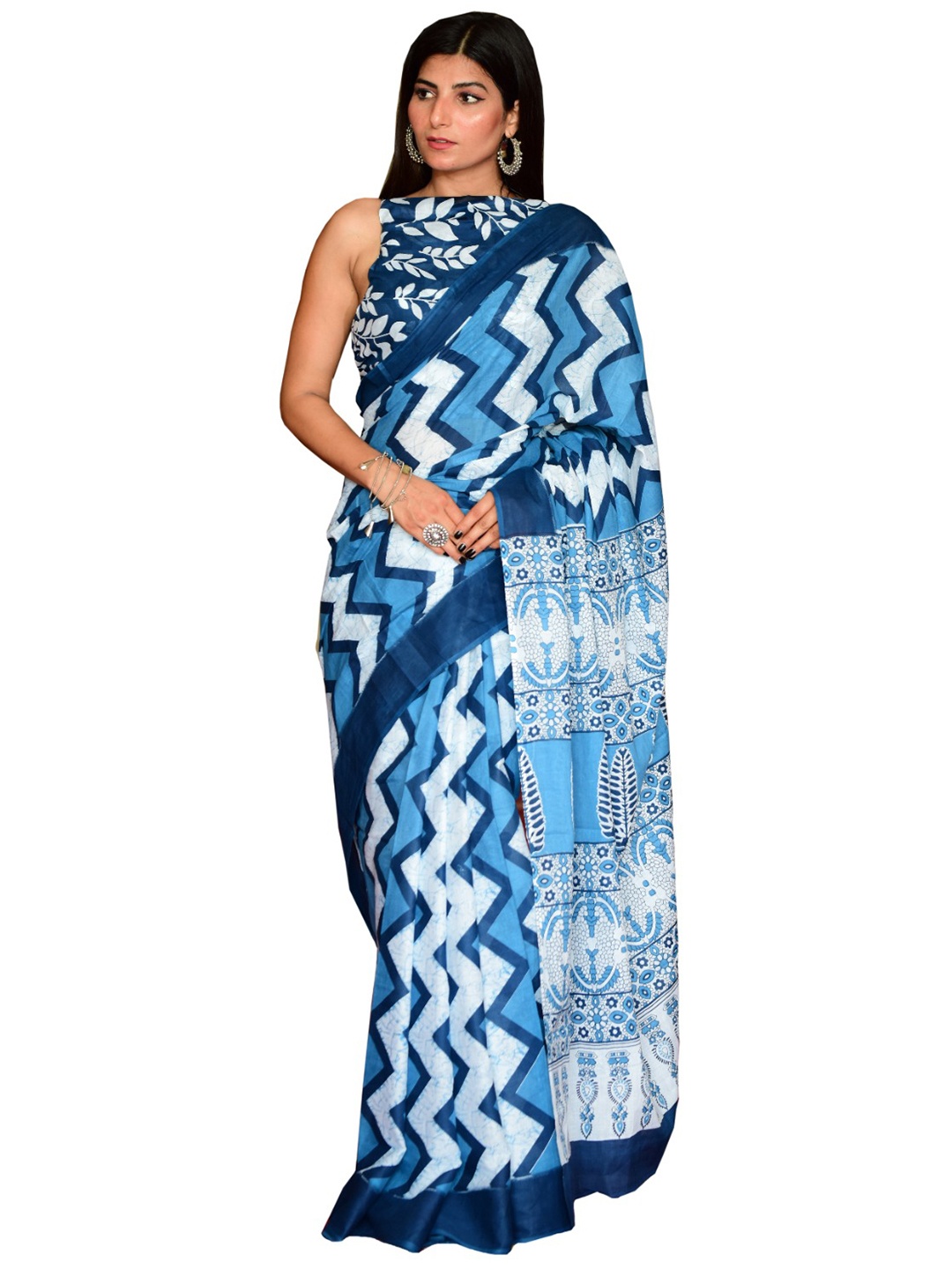 

clothonus Geometric Printed Pure Cotton Block Print Saree, Blue