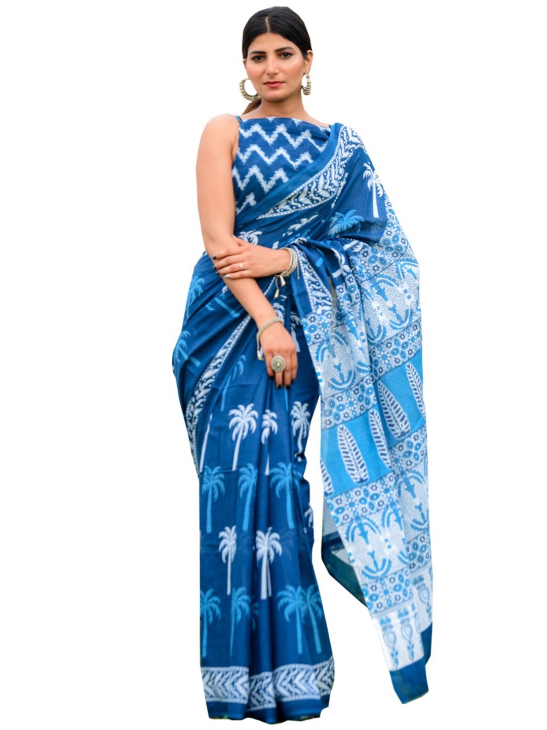 

clothonus Batik Printed Pure Cotton Block Print Saree, Blue