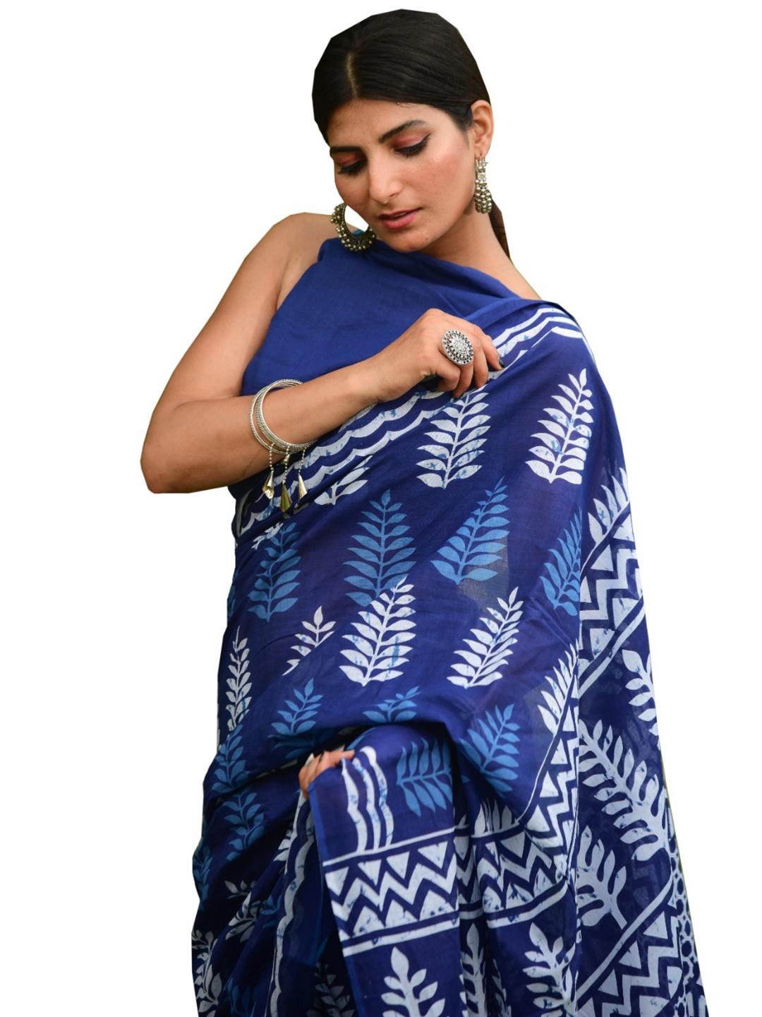 

KIAARON Ethnic Motifs Pure Cotton Block Print Saree, Blue