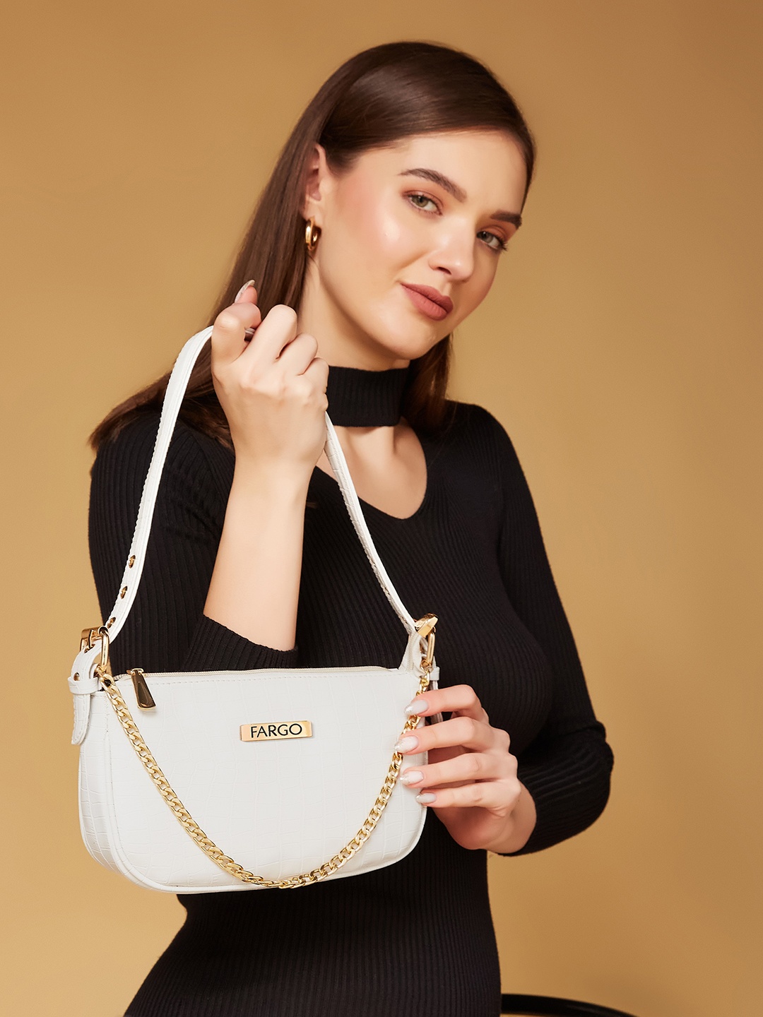 

FARGO Textured Sling Bag, White