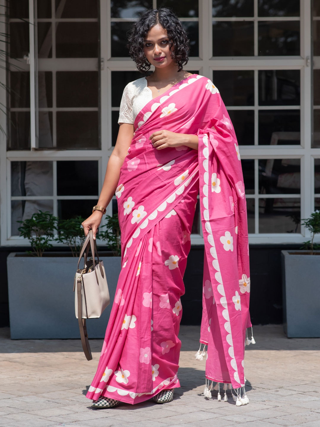 

Suta Floral Printed Pure Cotton Saree, Pink