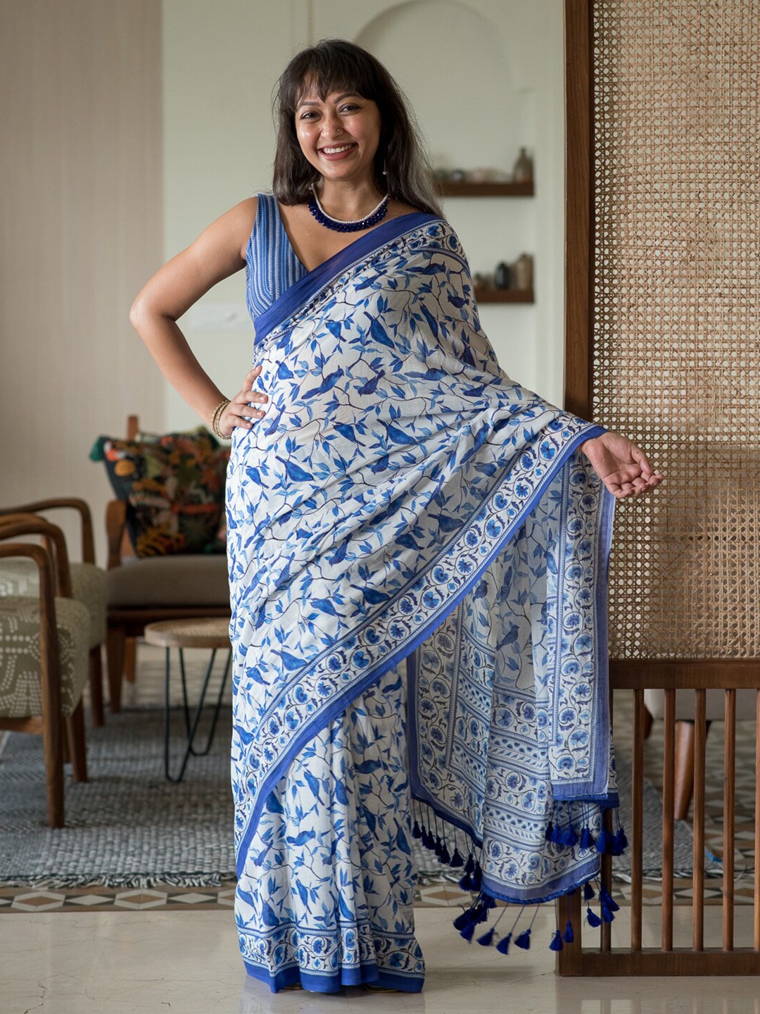 

Suta Floral Printed Pure Cotton Saree, White