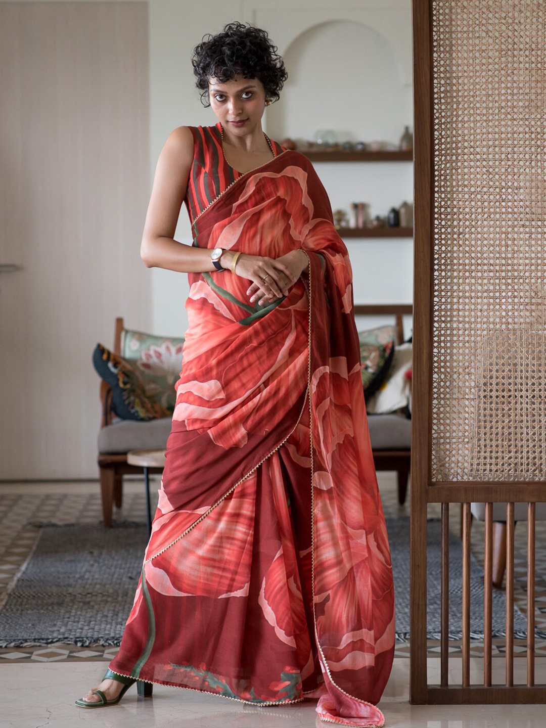 

Suta Floral Printed Pure Cotton Saree, Maroon