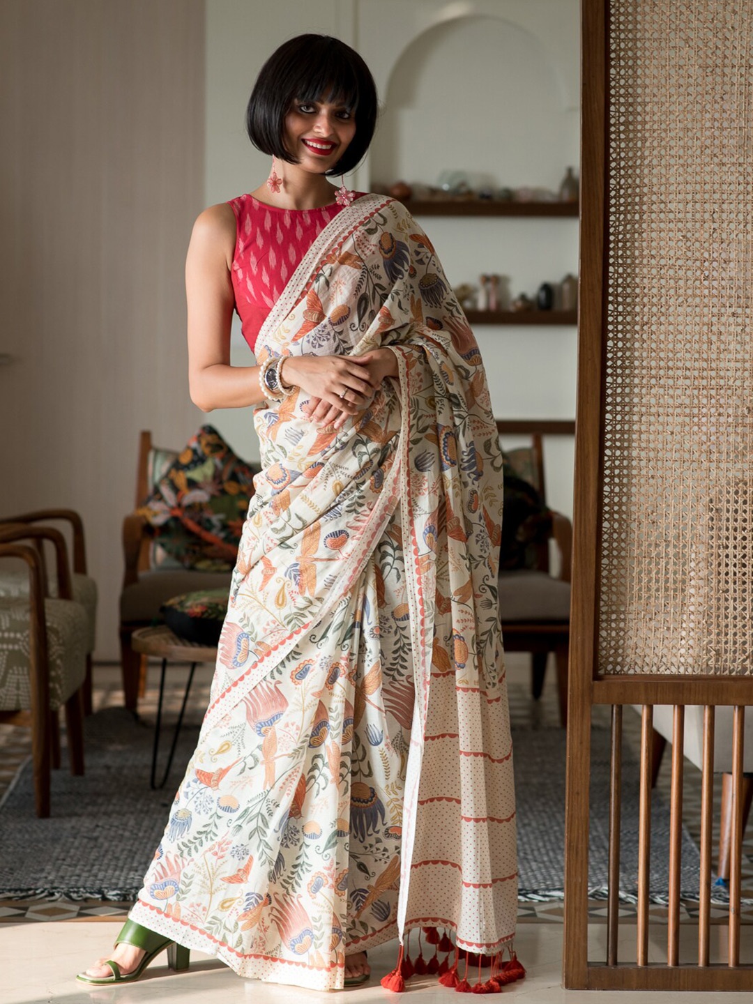 

Suta Floral Printed Pure Cotton Saree, Beige