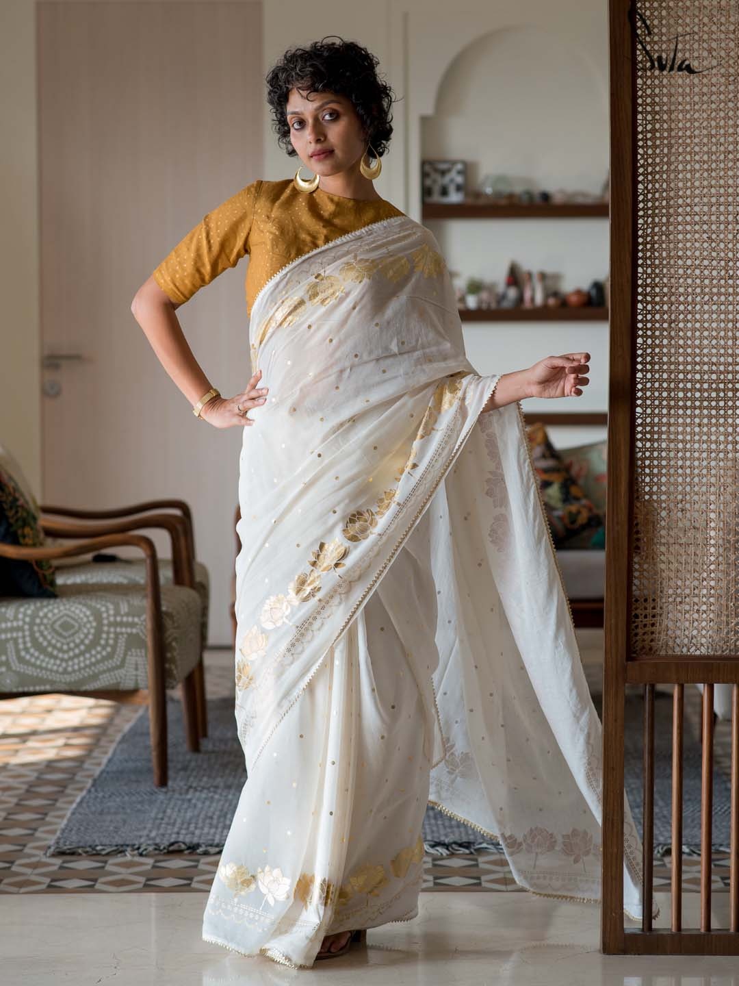 

Suta Floral Saree, White