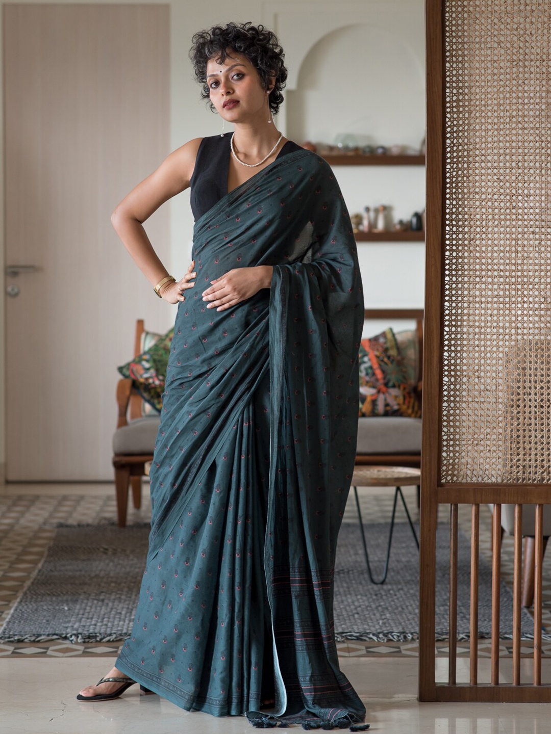 

Suta Floral Printed Pure Cotton Saree, Green