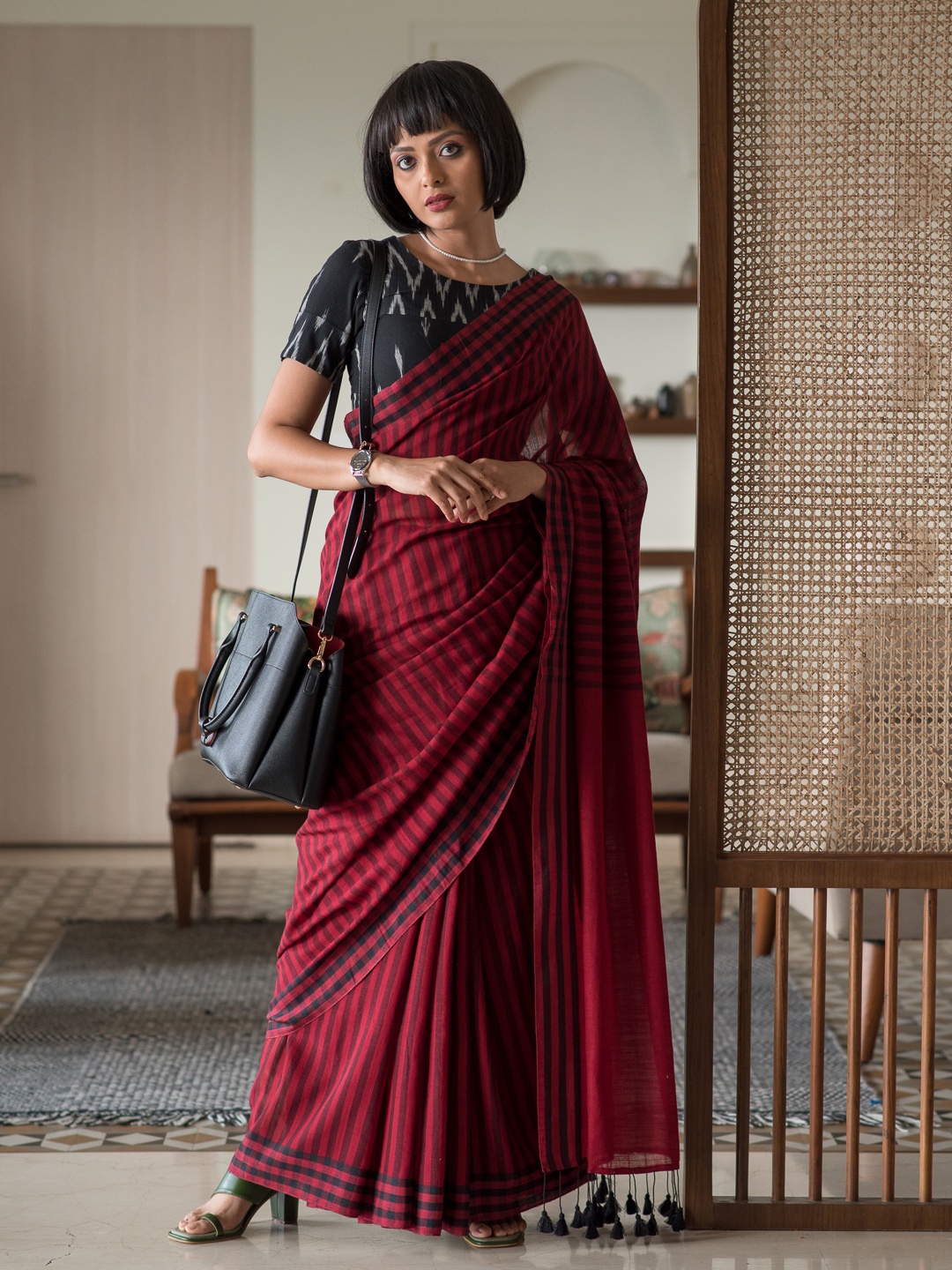 

Suta Striped Pure Cotton Saree, Maroon
