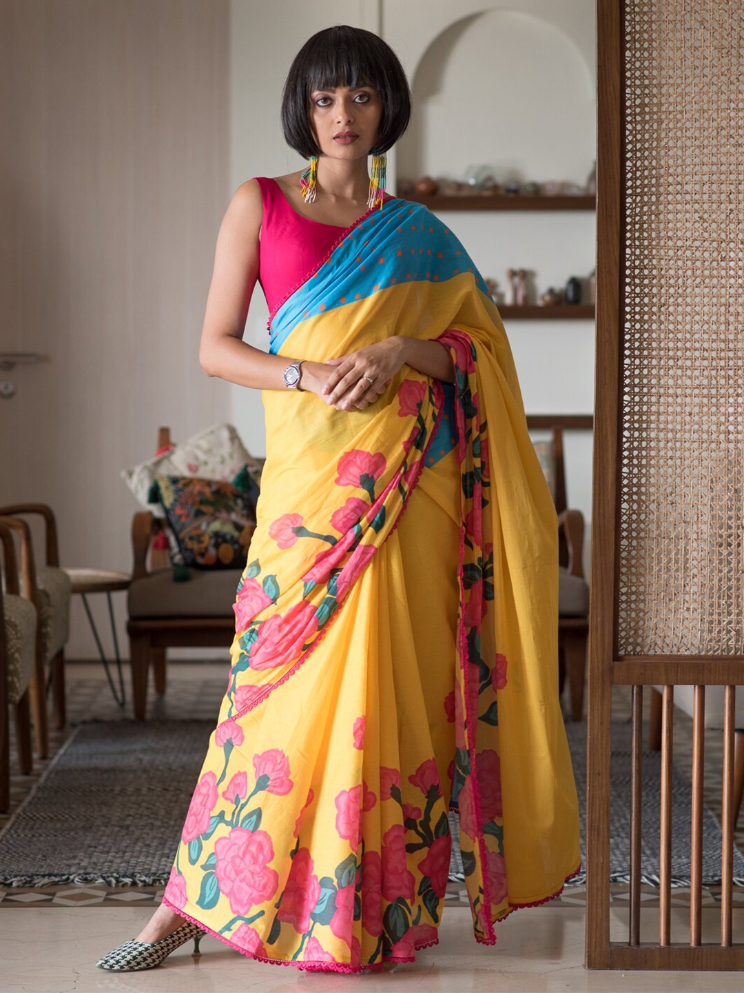 

Suta Floral Printed Pure Cotton Saree, Yellow