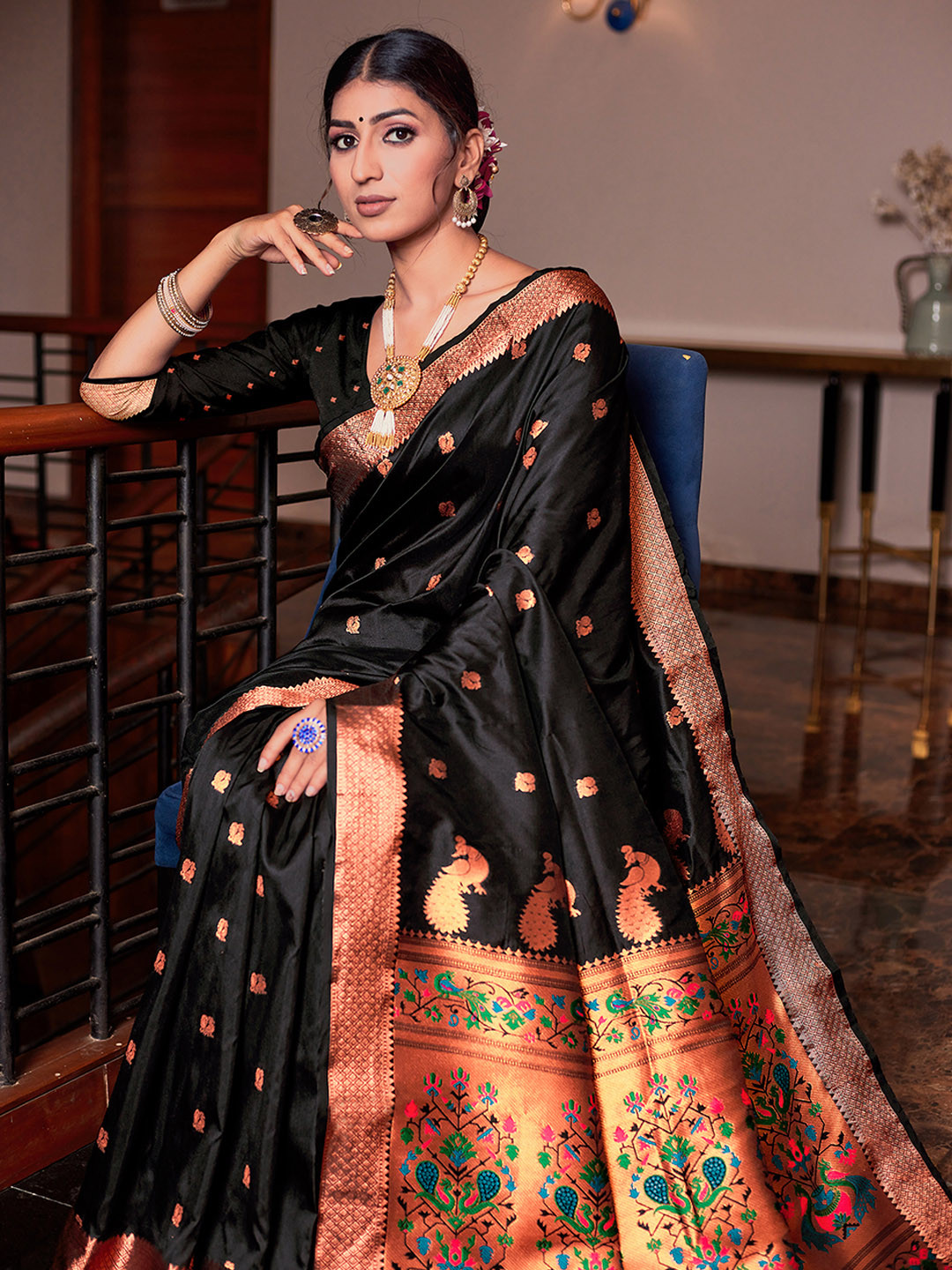 

JUST FASHION Ethnic Motifs Zari Paithani Saree, Black