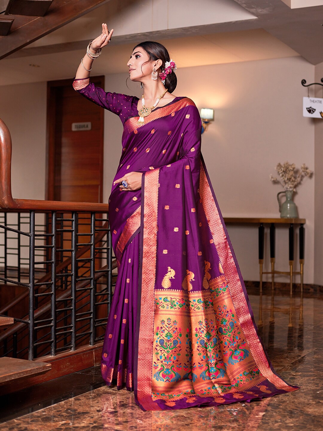 

JUST FASHION Ethnic Motifs Zari Paithani Saree, Magenta