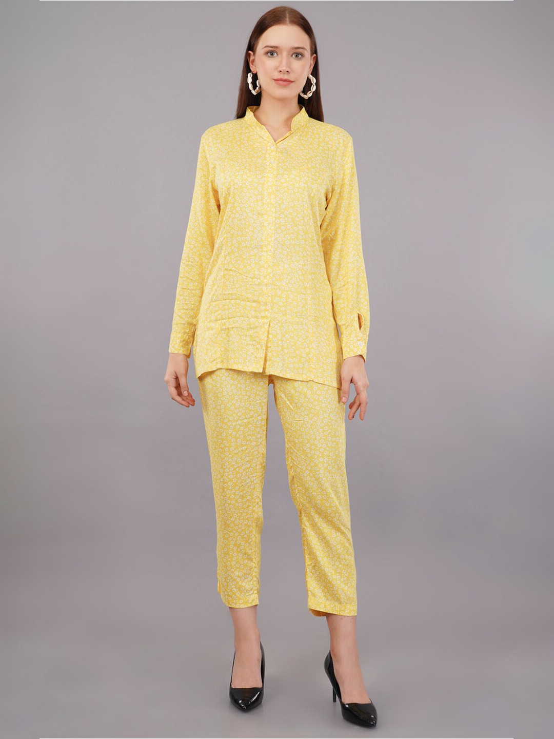 

Herryqeal Floral Printed Pure Cotton Shirt With Trouser, Yellow