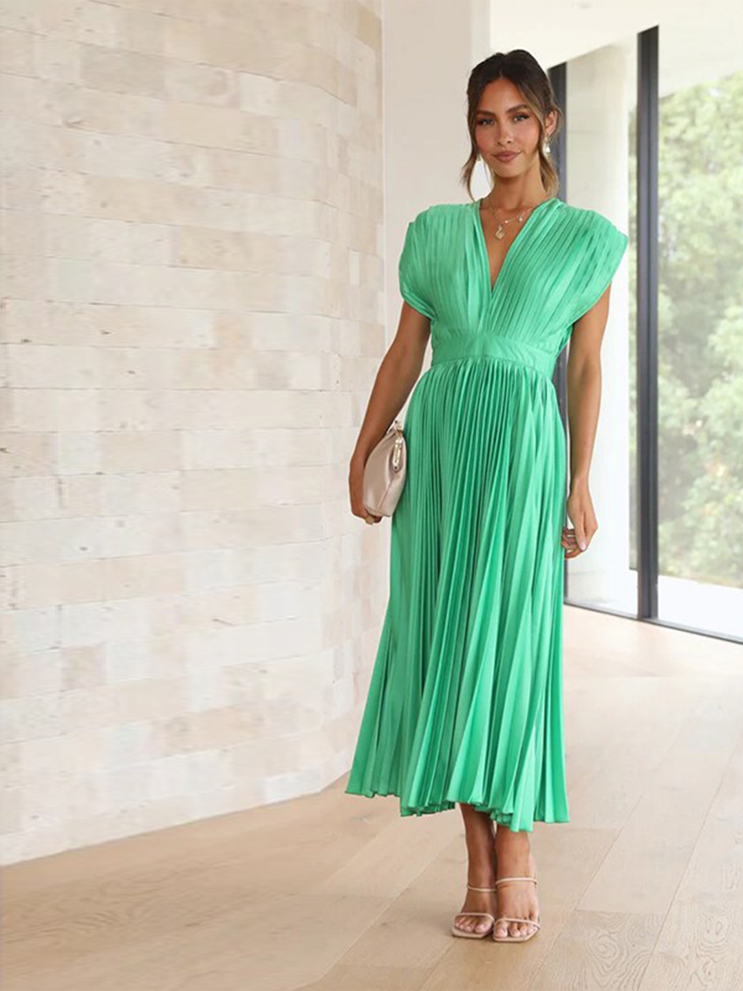 

StyleCast Green Accordion Pleats A-Line Maxi Dress