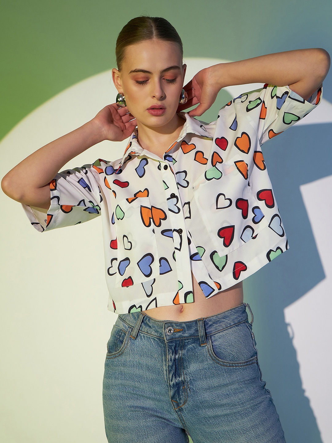 

Berrylush White Printed Crop Casual Shirt