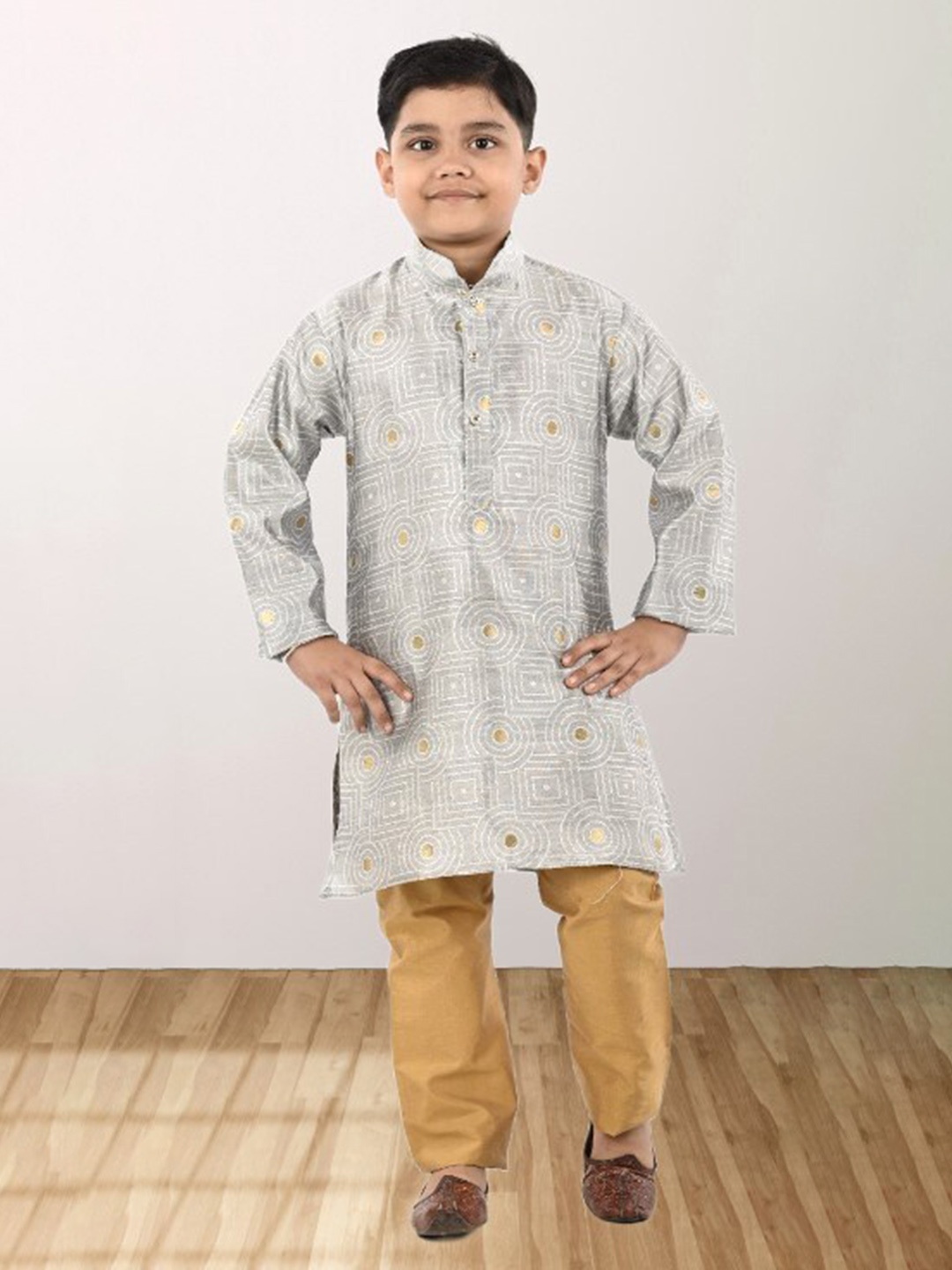 

BAESD Boys Geometric Printed Mandarin Collar Long Sleeves Kurta with Pyjamas, Grey